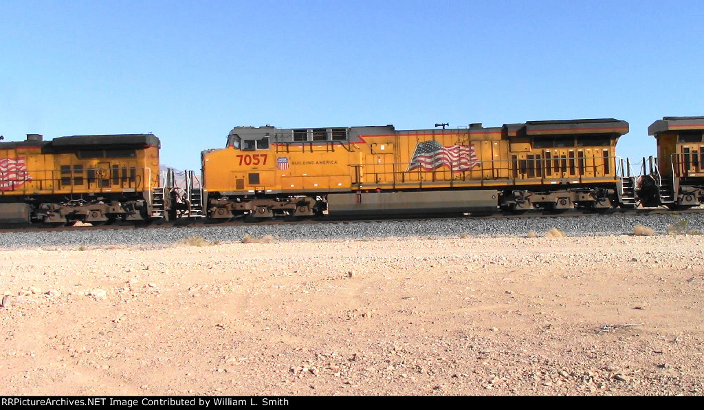 EB Manifest Frt at Erie NV W-MidTrnSlv -4